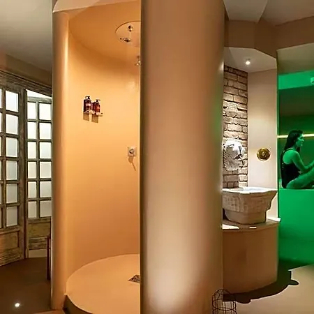A'mare Luxury Nocleg ze śniadaniem 4*